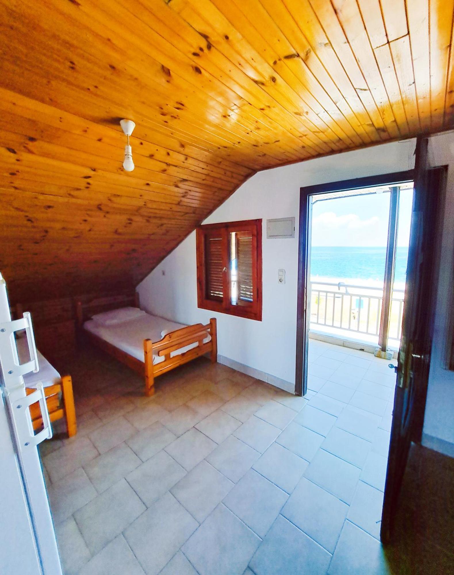 Blue Horizon Apartment Vrasná Quarto foto